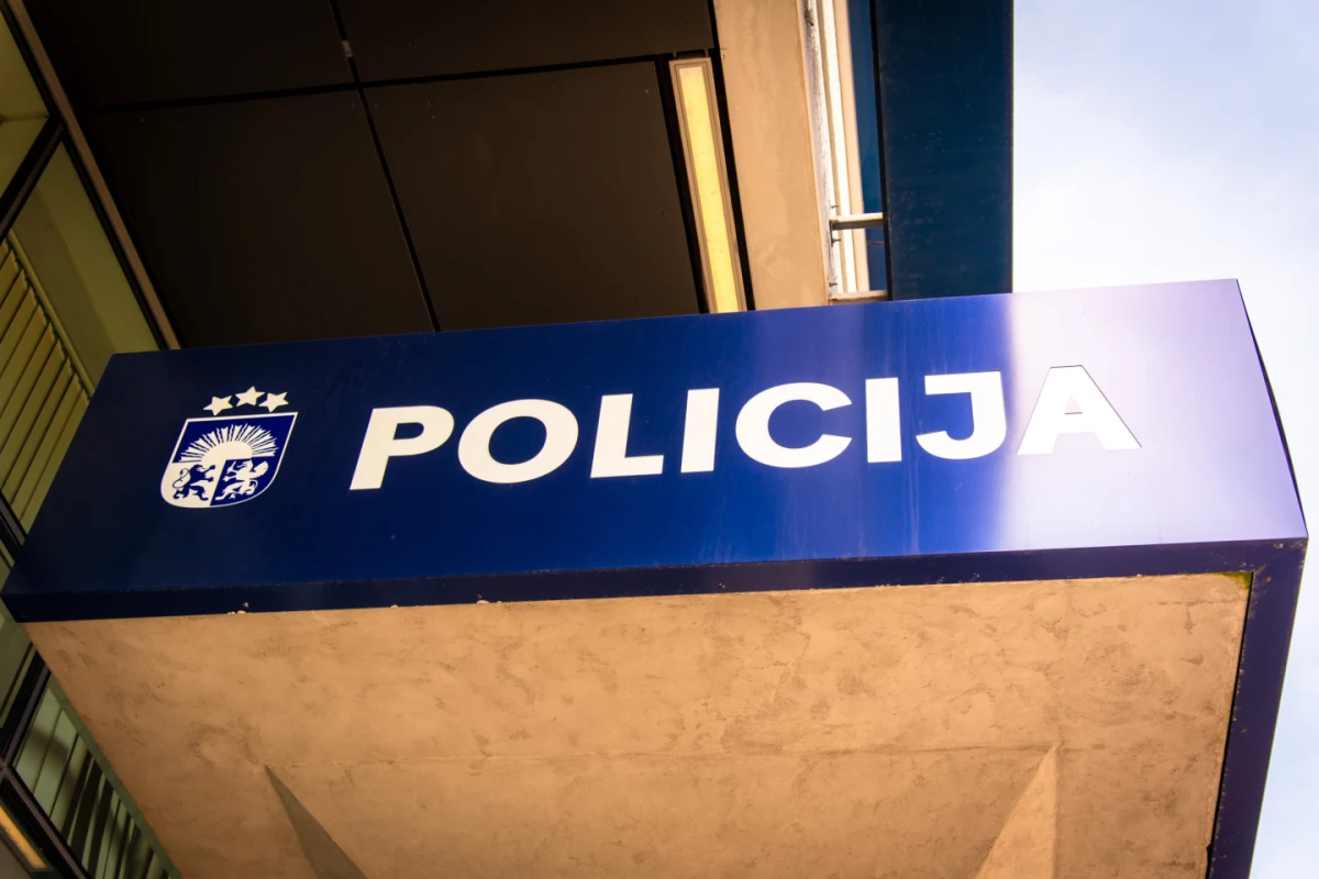 Policija noskaidrojusi viltus drona attēlu izplatītāju Smiltenē