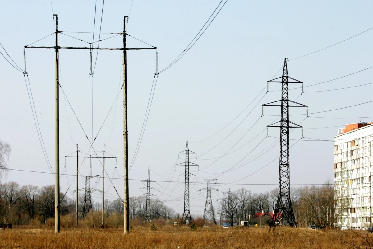 Liepājā plaši elektroapgādes traucējumi: bez elektrības 1500 klienti
