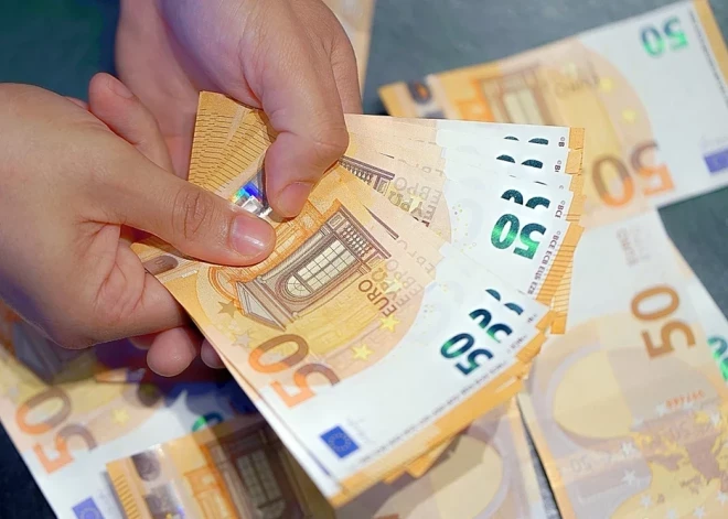 Nodokļu parādi Latvijā sasnieguši 834 miljonus eiro