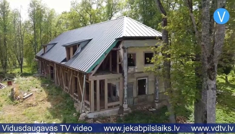 Rīdzinieki atjauno vēsturisko Vārenbrokas muižu Jēkabpils novadā