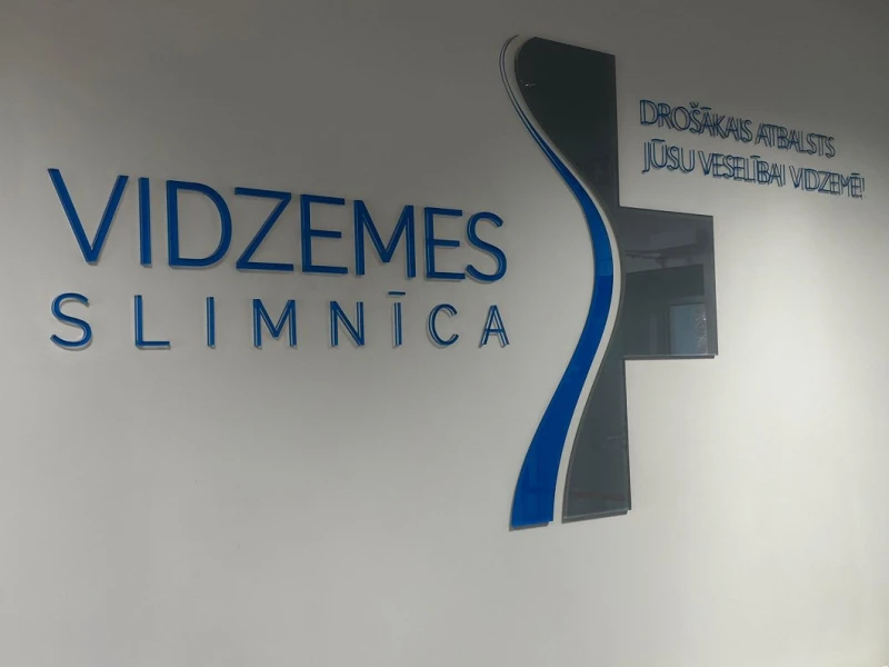 Slimnīcu iepirkumu skandāls: izmeklē piecus kriminālprocesus