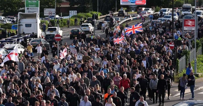 Sauthemptonā protesti pēc studenta slepkavības pāraug sadursmēs
