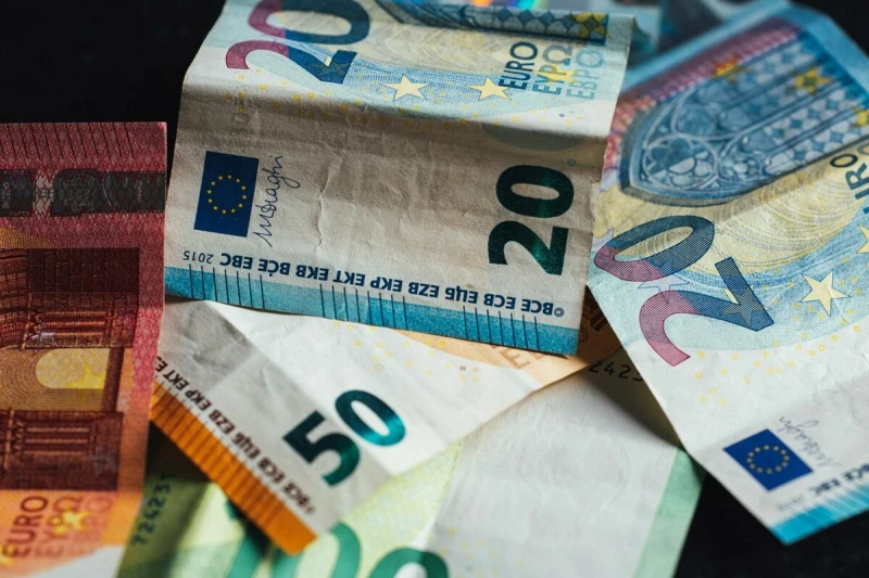 Latgalē ugunsdzēsējs apsūdzēts 30 000 eiro izkrāpšanā