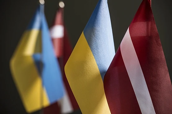 Saeima atvieglos nevalstisko organizāciju atbalstu Ukrainai