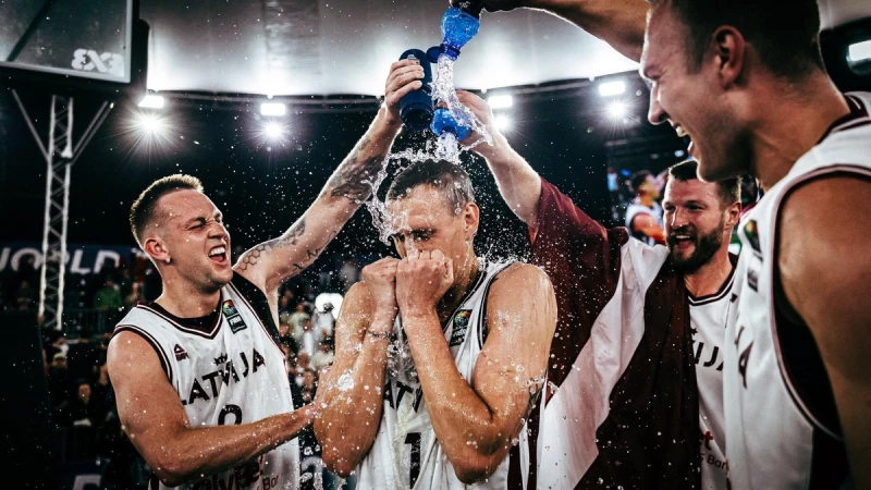 Latvijas 3x3 basketbolisti pirmo reizi kļūst par pasaules čempioniem