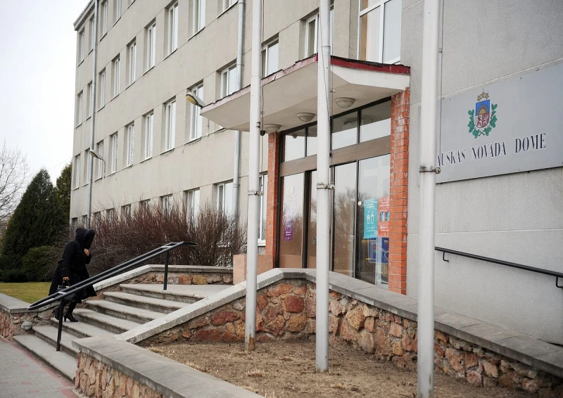 Бауский край распродает муниципальное жилье на аукционах