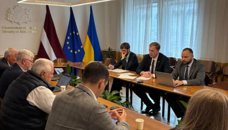 Valainis: Latvijas ostu konkurētspēja jāstiprina nekavējoties