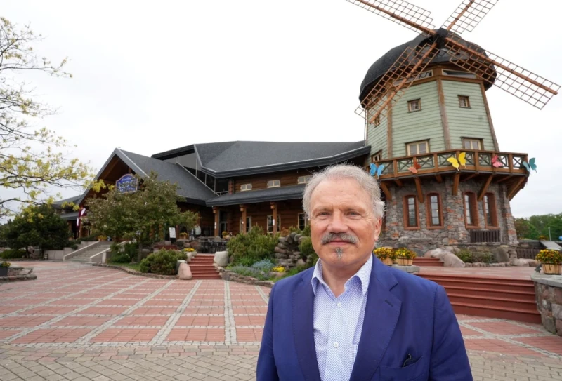 Ķirsons: Ēdienu piegādes platformas sadārdzina maltītes klientiem