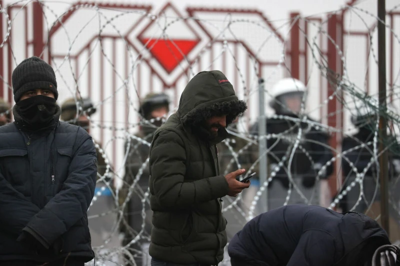 NVO aicina pārskatīt migrantu atgrūšanas praksi uz robežas