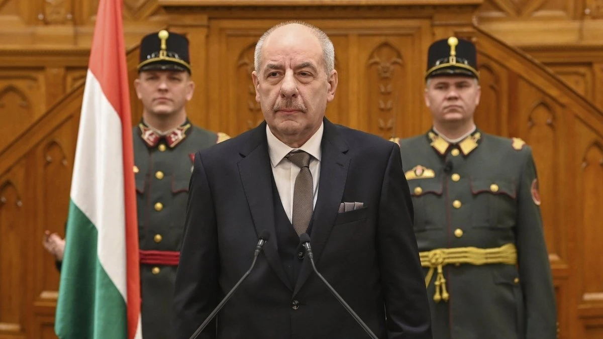 Ungārijas prezidents Šujoks spiests atkāpties no amata