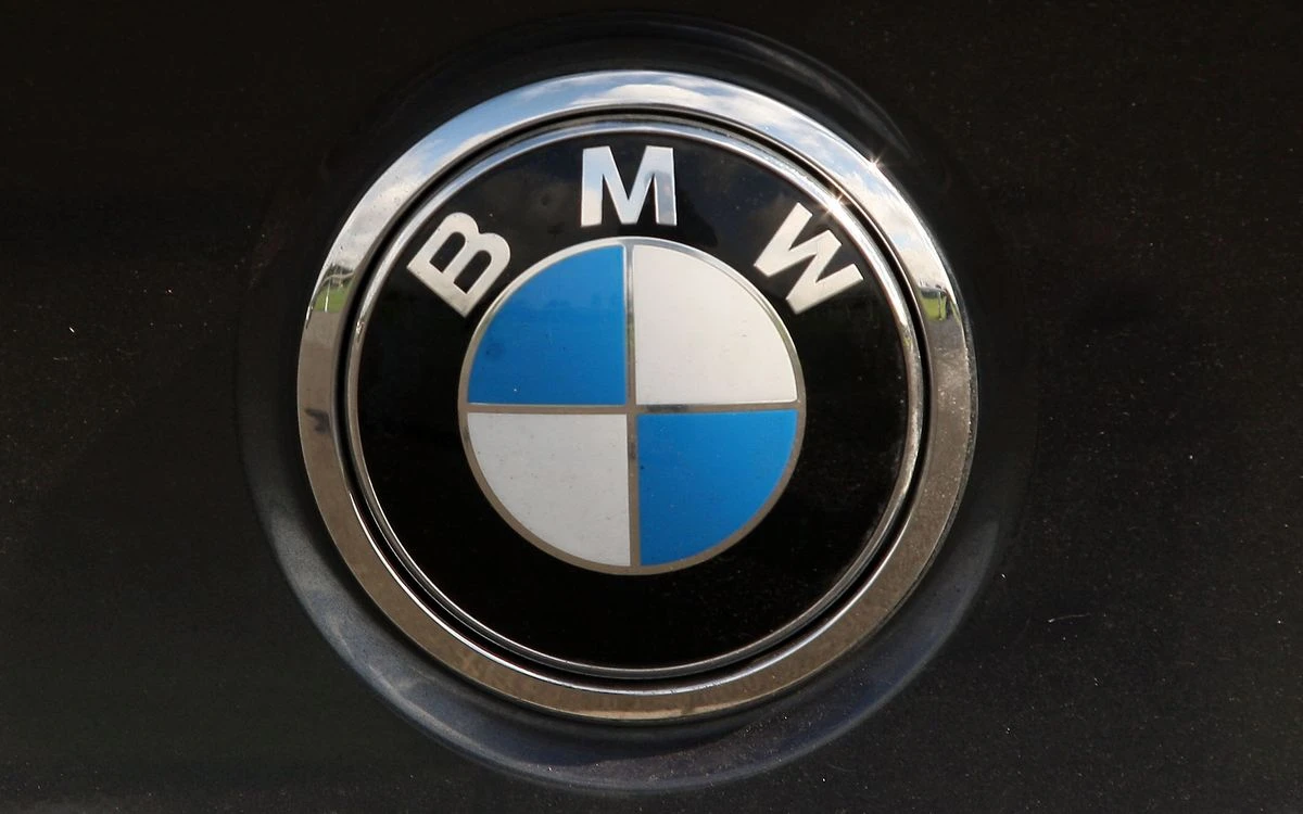 BMW plāno samazināt 8000 darbavietu līdz 2027. gadam