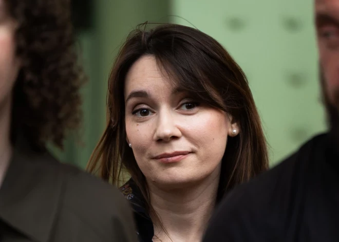 Francija izraida bijušo RT žurnālisti par dezinformāciju