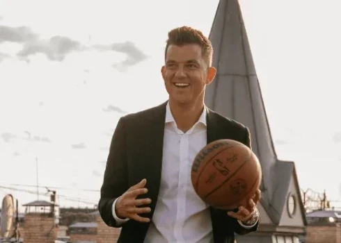 VDD vērtē basketbola aģenta Kalnīša sadarbību ar Krievijas klubiem