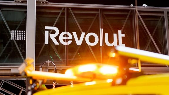 Revolut передал мошенникам личные данные клиентов