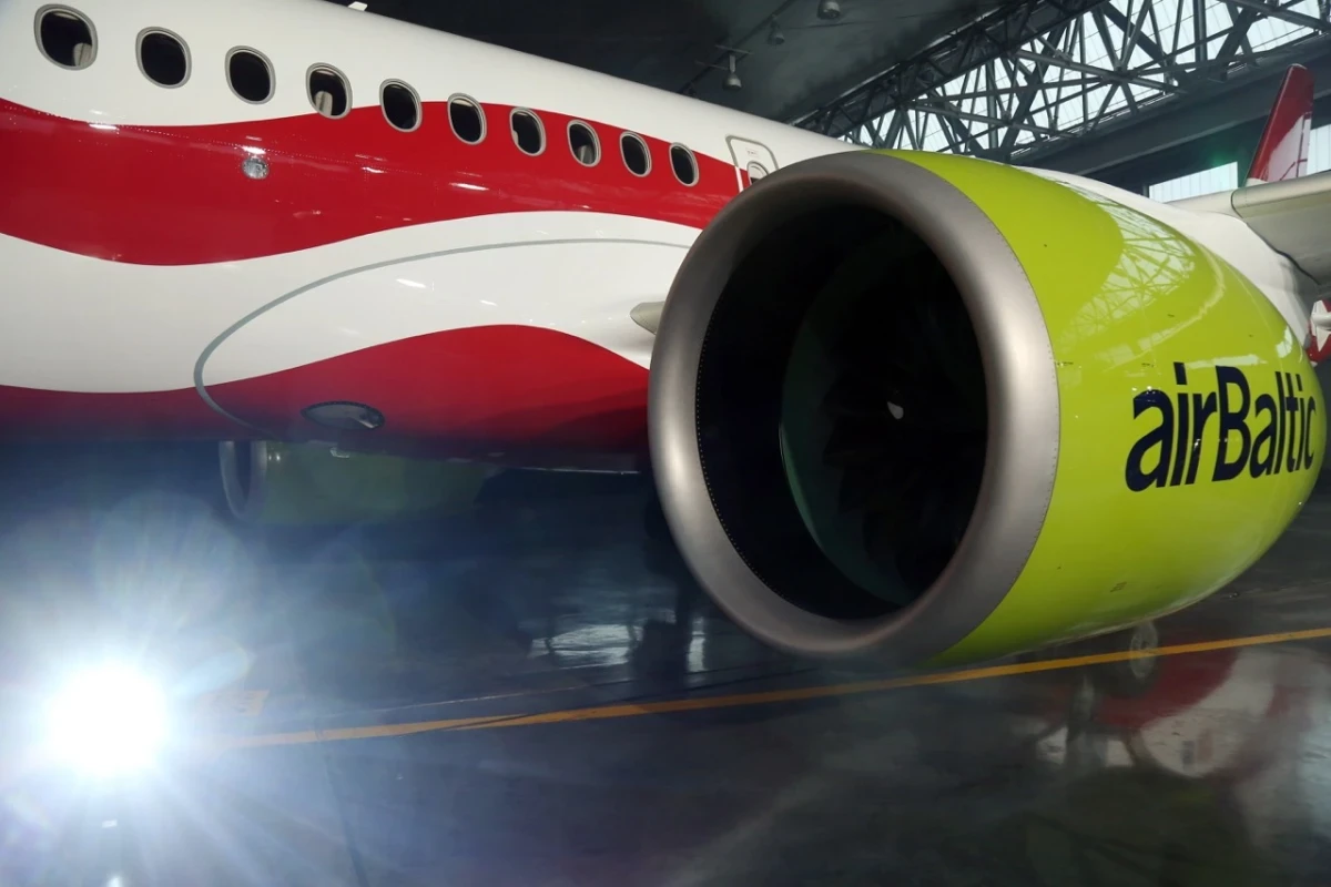 airBaltic направит 79 млн евро на выкуп самолетов и двигателей