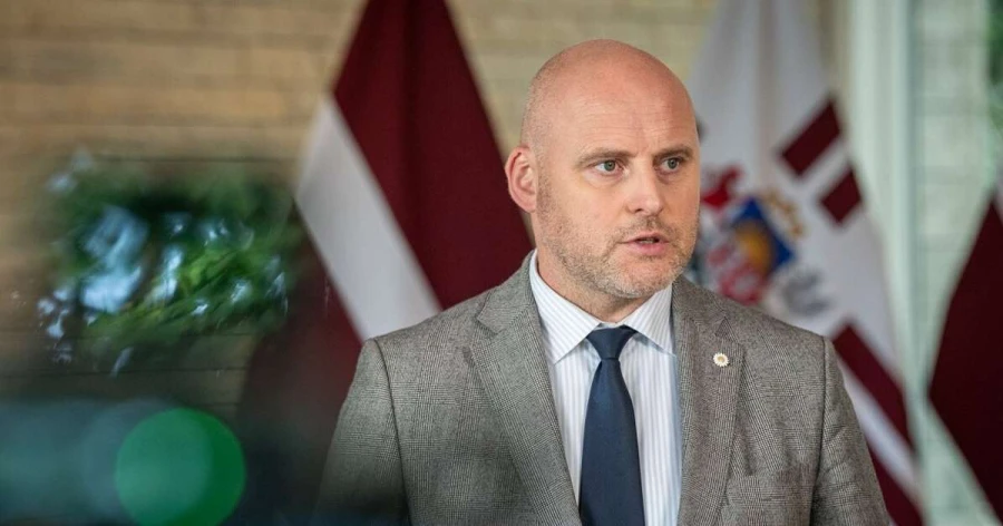 Eksperti kā ticamu uzskata Kulberga mazākumvaldības modeli